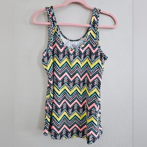 No Boundaries Fun Neon Zig Zag Geometric Tribal Womens Tank Size XXL 2XG